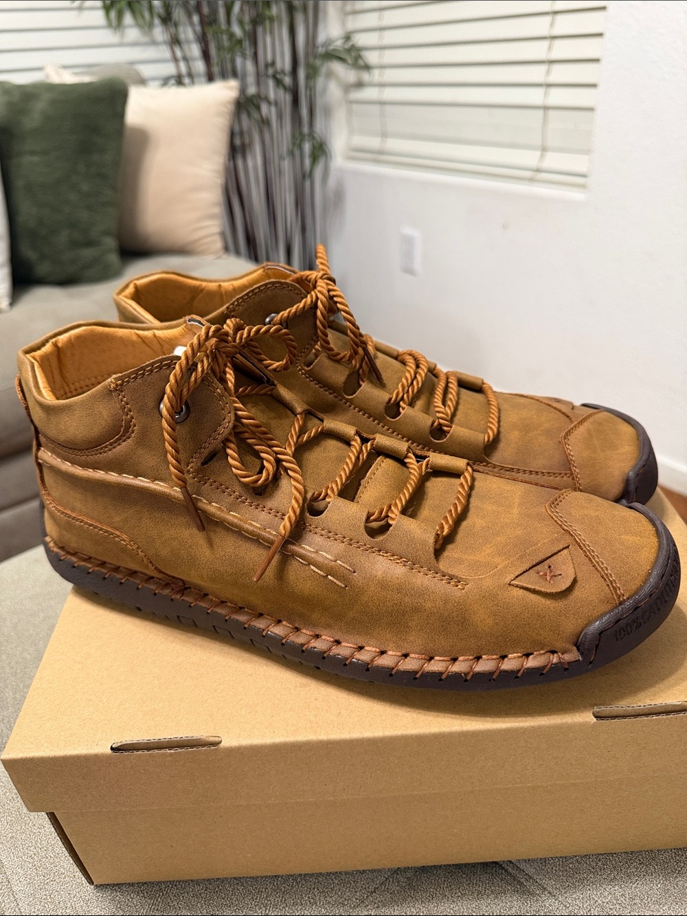 Men's Tan Leather Casual Lace-Up Boots